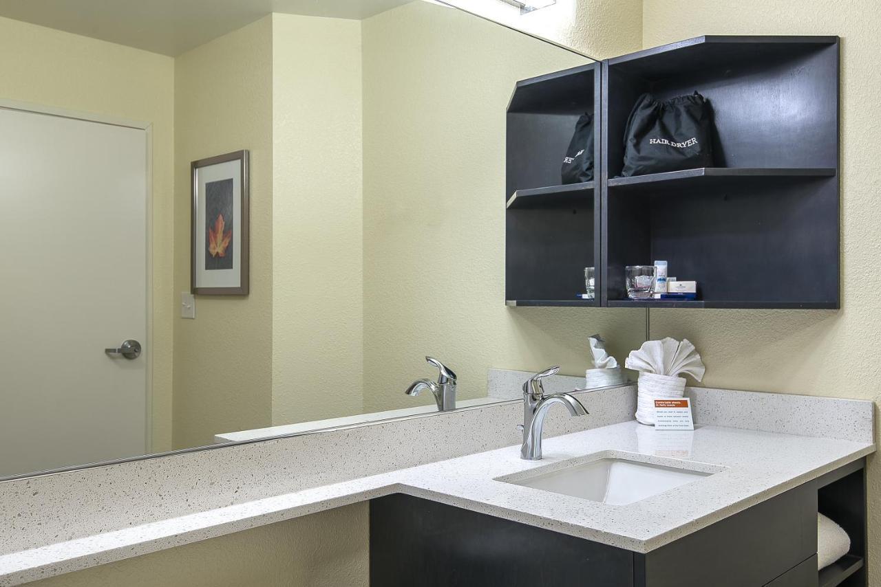 Candlewood Suites Bloomington By Ihg Exteriör bild